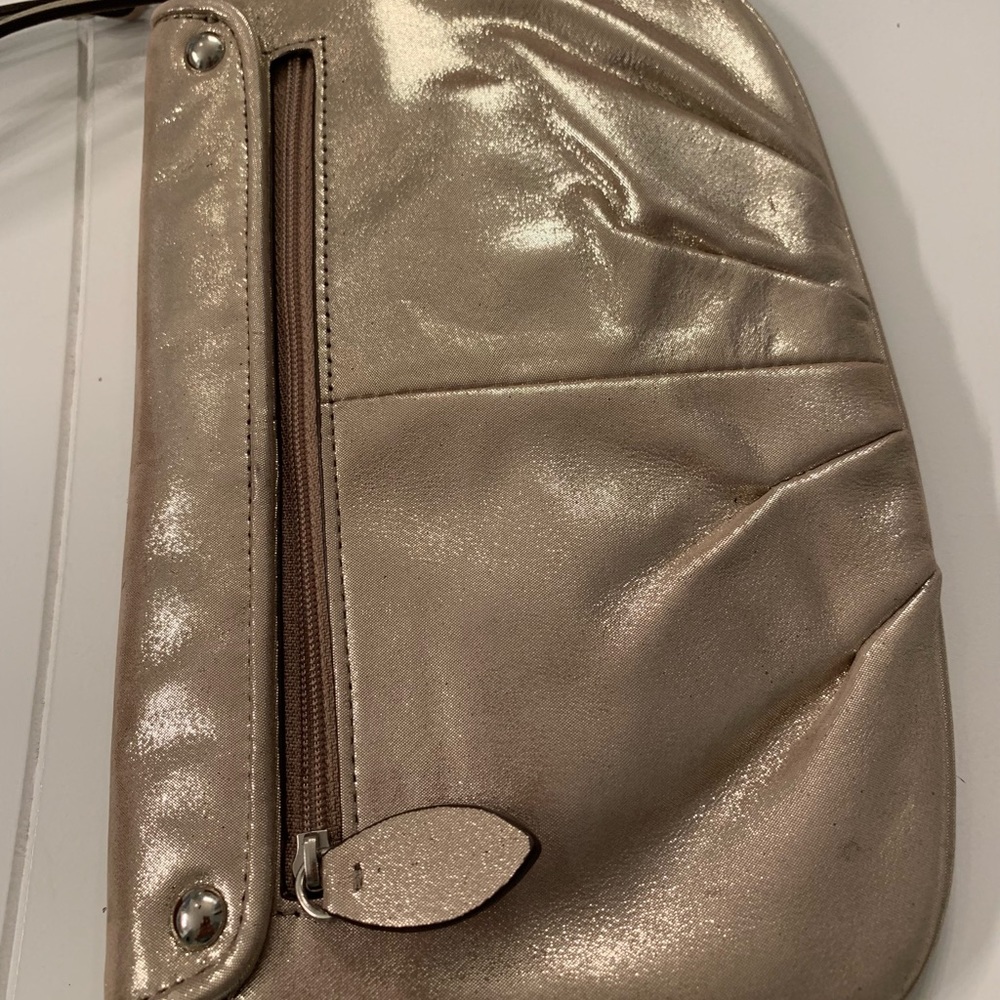 Coach Metallic Gold Leather wristlet, EUC. - Picture 4 of 11
